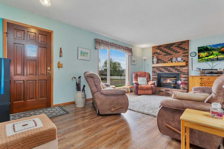 Property Photo: 4318 45 Ave AB T4S 1K8