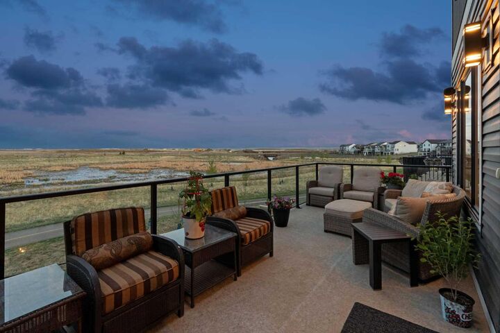 Property Photo:  70 Savoy Landing SE  AB T3S 0G6 