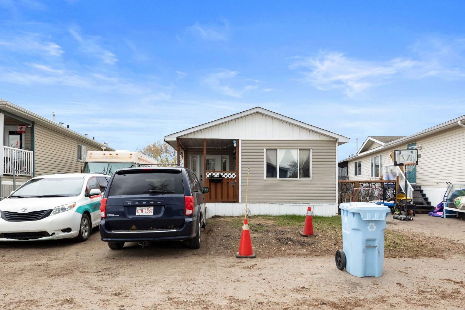 Property Photo:  216 Grenfell Crescent  AB T9H 2M6 