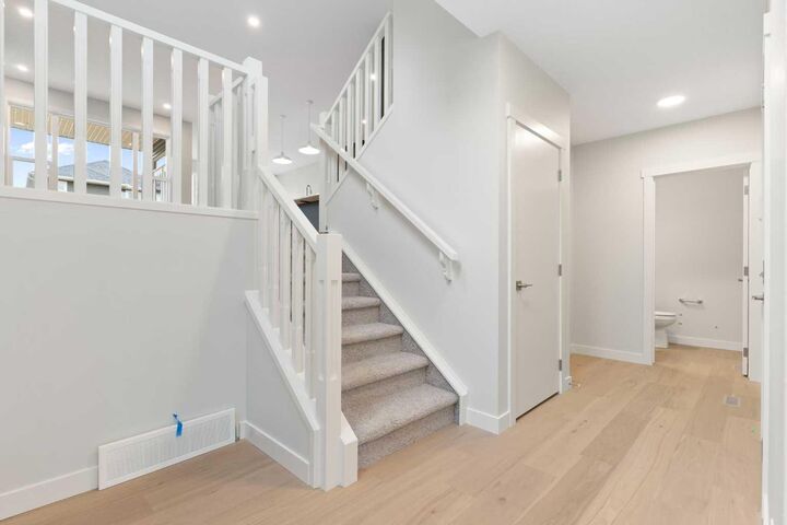 Property Photo: 125 Southborough Common AB T4C 2P5