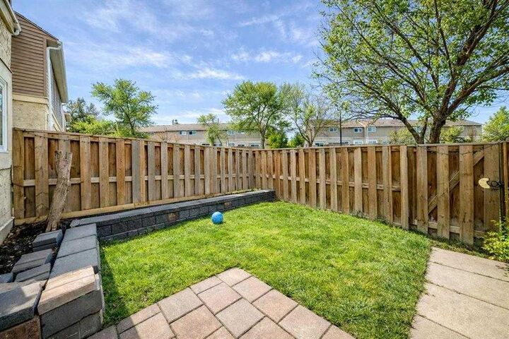 Property Photo: 5520 1 Avenue 41 AB T2A 5Z7