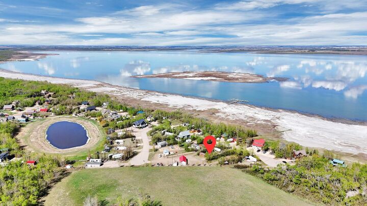 Property Photo: 37 Sunset Lane AB T0C 2L0