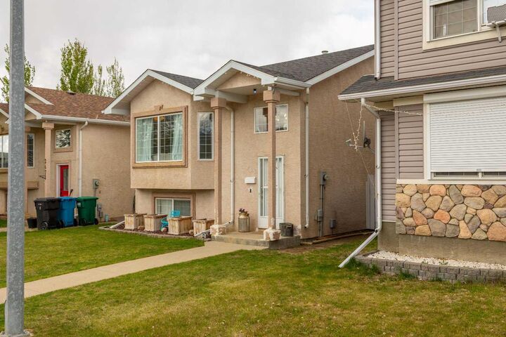 Property Photo: 263 Peigan Court W AB T1K 7N3