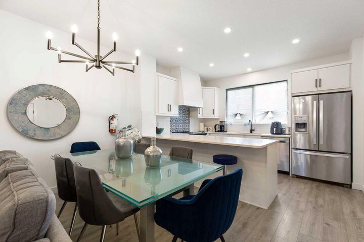 Property Photo:  60 Belmont Villas SW  AB T2X 4W2 