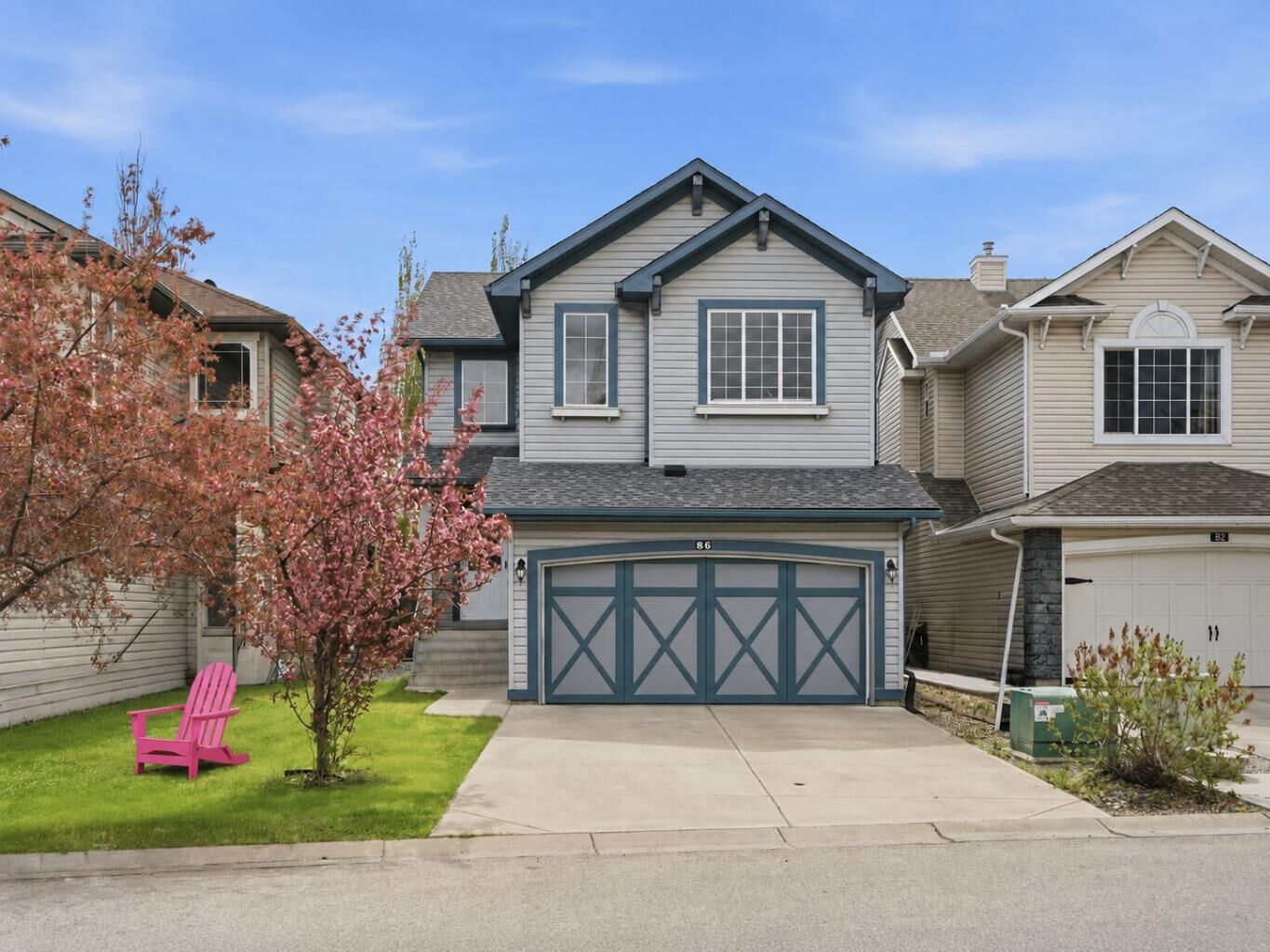 Property Photo:  86 Brightondale Parade SE  AB T2Z 4G5 