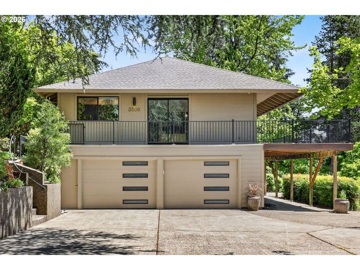 Property Photo: 3500 SW 44th Ave OR 97221