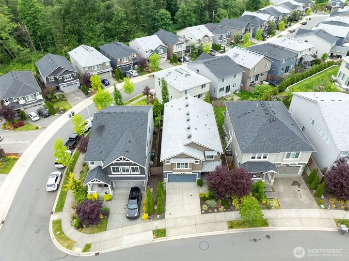 Property Photo:  3302  104th Avenue NE  WA 98258 
