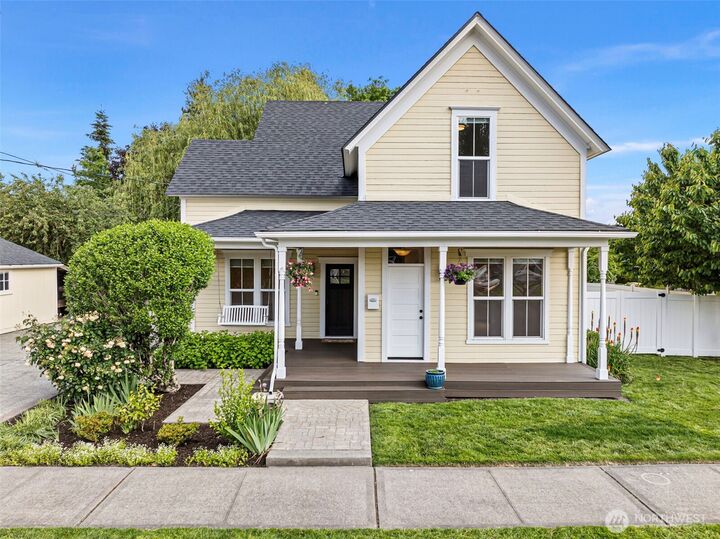 Property Photo:  1515  Everett Street  WA 98390 