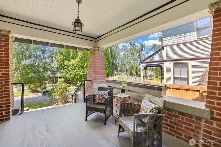 Property Photo:  1529 N Prospect Street  WA 98406 