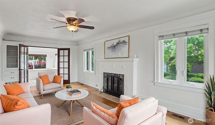 Property Photo:  5958  35th Avenue SW  WA 98126 