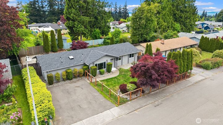 Property Photo: 6208 Sycamore Place WA 98203