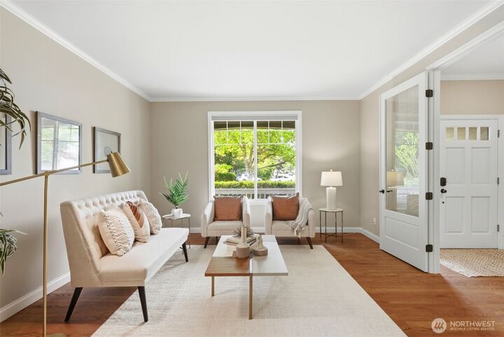 Property Photo:  24923 NE 3rd Place  WA 98074 
