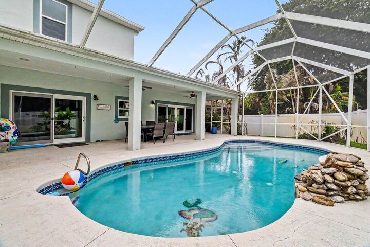 Property Photo: 195 River Drive FL 32951
