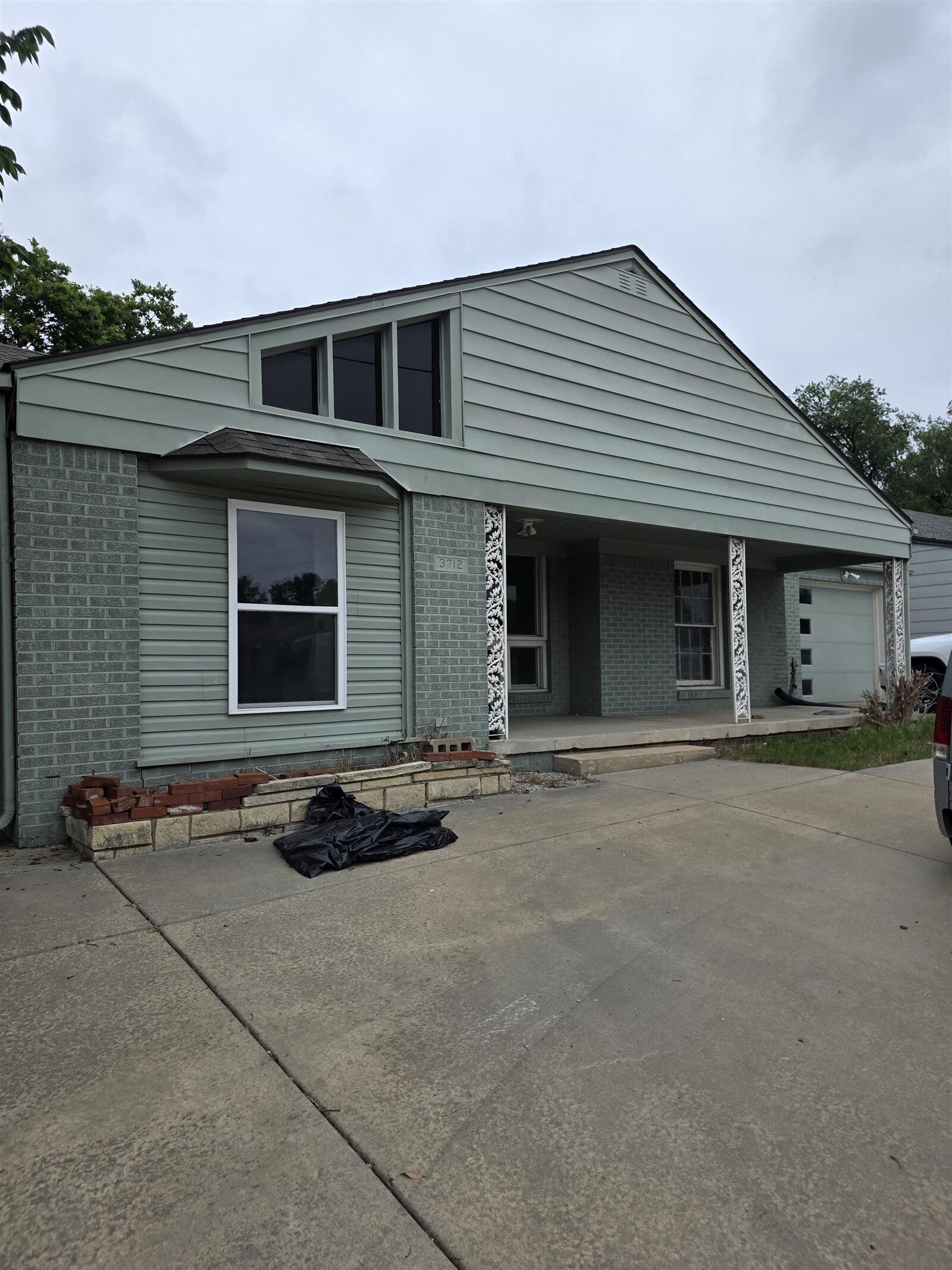 Property Photo:  3712 E 13th St N  KS 67208 