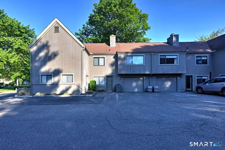 Property Photo:  209 Acorn Lane B  CT 06614 
