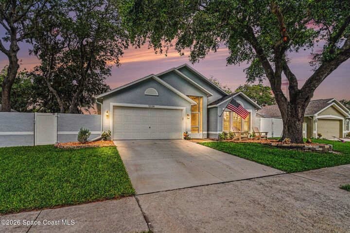 Property Photo:  5534 Oak Hollow Drive  FL 32780 