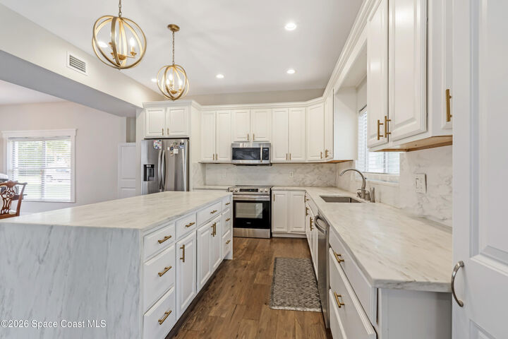 Property Photo: 2152 Blue Iris Place FL 32779