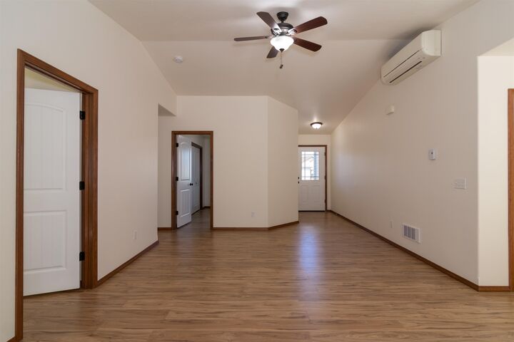 Property Photo:  5914 N Vantage Ln  WA 99217 