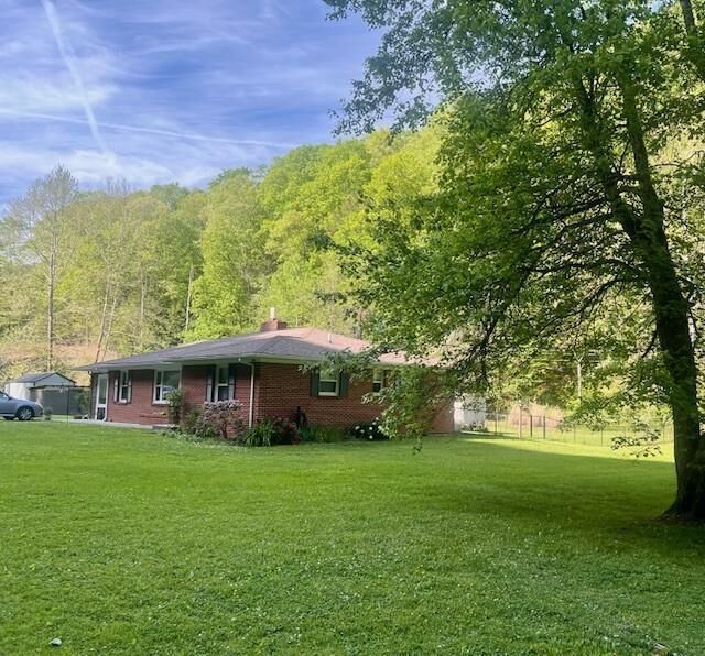 Property Photo:  439 Laurel Road  VA 24609 