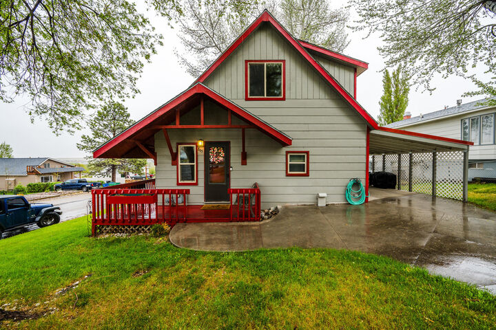 Property Photo:  865 Adair Avenue  WY 82801 