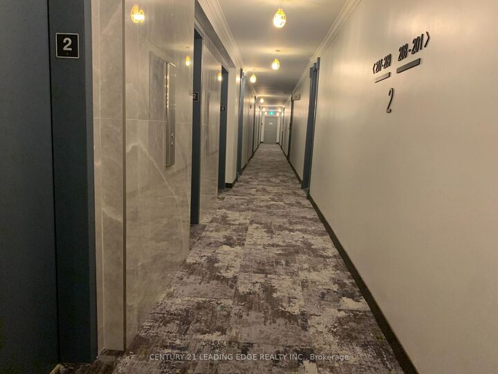 Property Photo:  40 Homewood Avenue 208  ON M4Y 2K2 
