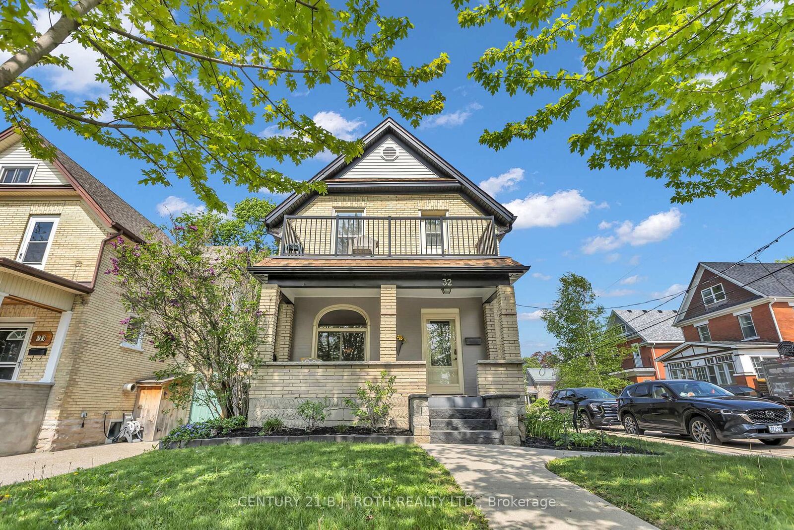 Property Photo:  32 Samuel Street  ON N2H 1P1 