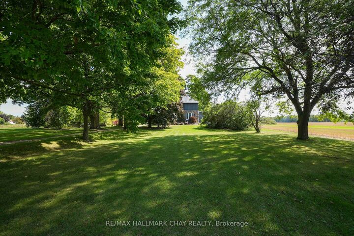 2473 Ronald Road — photo 1