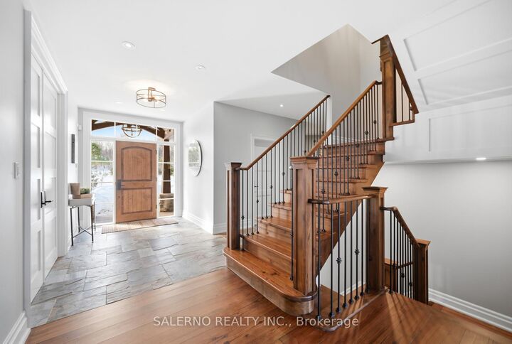Property Photo: 1078 Echo Hills Road 30 ON P1H 2J6