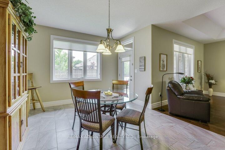 Property Photo: 982 Medway Park Drive ON N6G 0K7