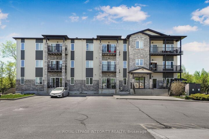 48 Des Benevoles Street 208 — photo 1
