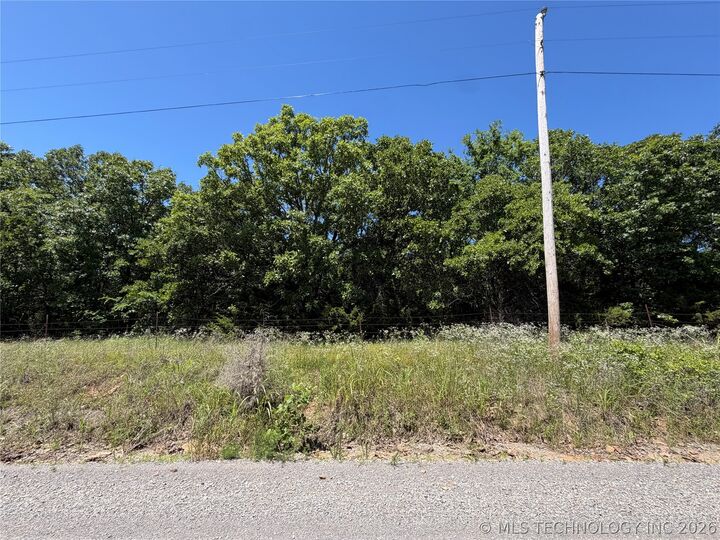 Property Photo:  S 65th Street E  OK 74403 