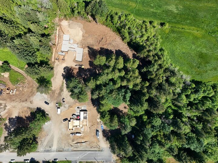 2560 Stobart Rd — photo 1
