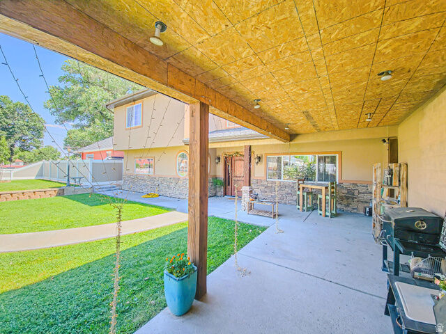 Property Photo:  75 E Main St  UT 84542 