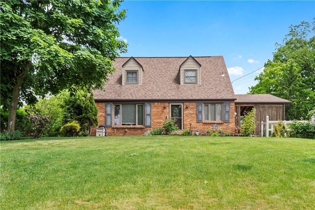 Property Photo:  120 Firwood Dr  PA 15017 