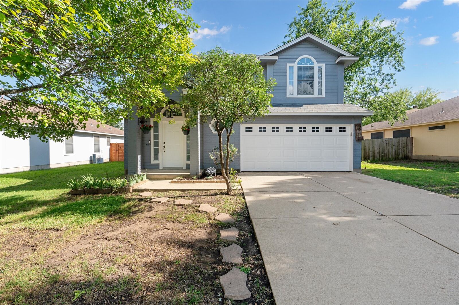 Property Photo:  120 Meadowside Drive  TX 78634 
