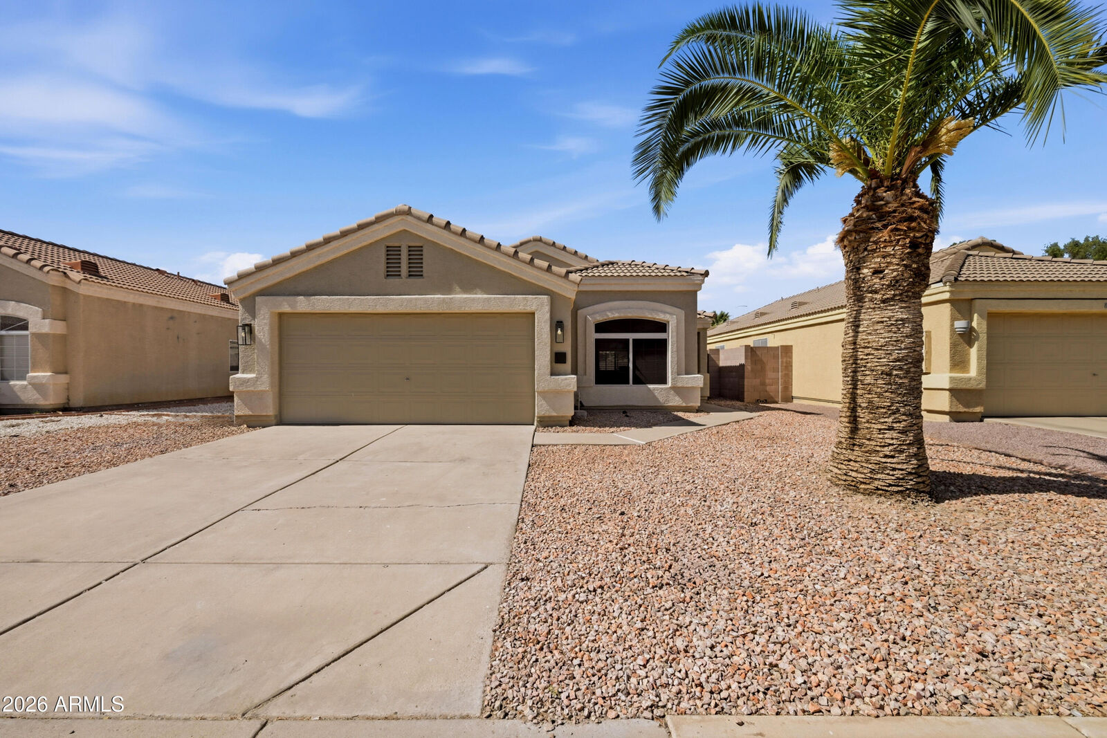 Property Photo:  868 E Laredo Street  AZ 85225 