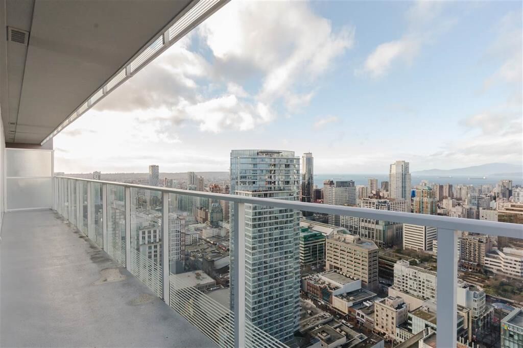 Property Photo:  777 Richards Street 470X  BC V6B 0M6 
