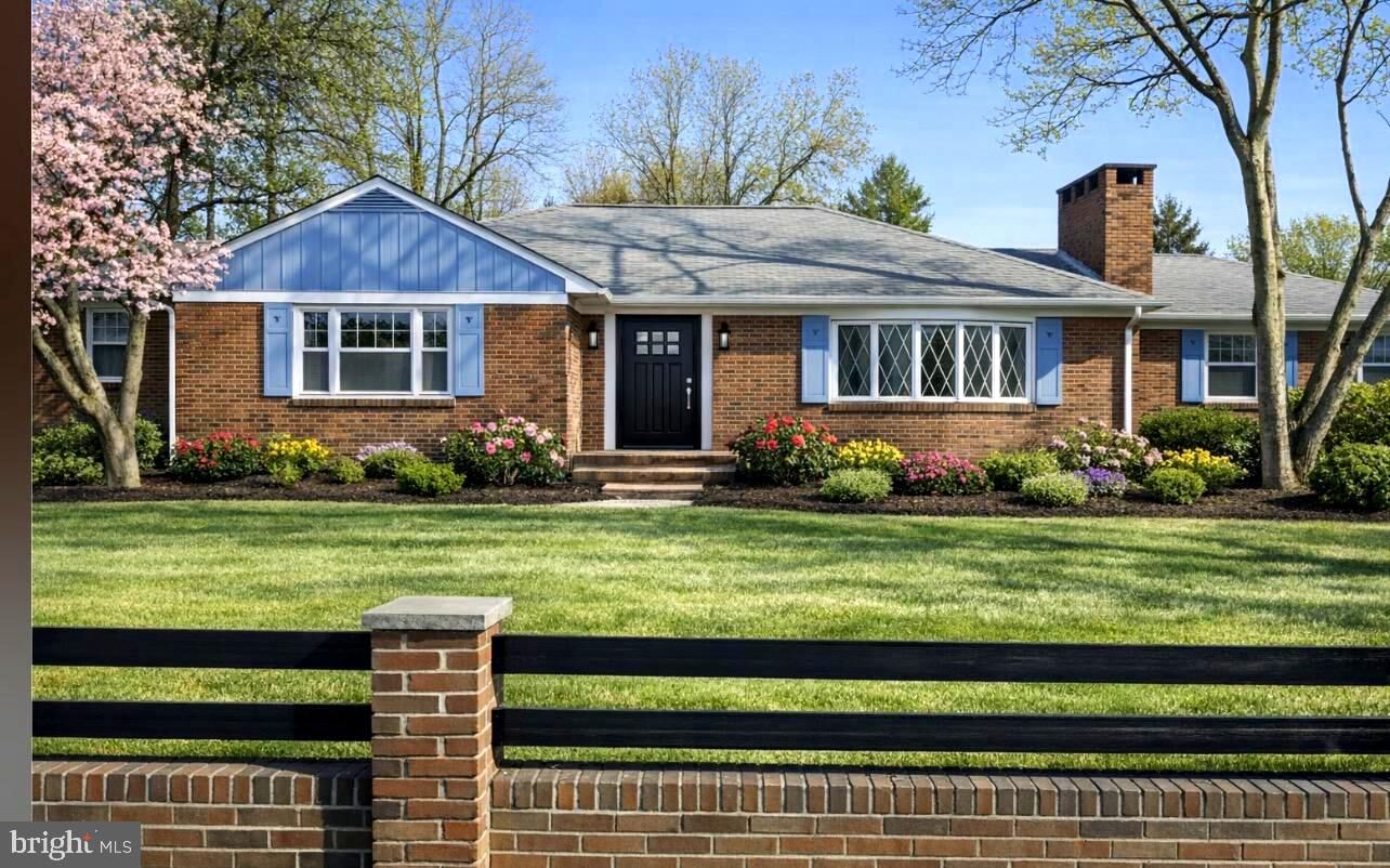 Property Photo:  2207 Naamans Creek Road  PA 19061 