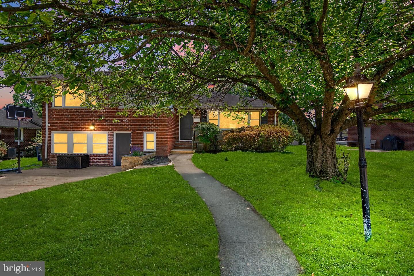 Property Photo:  6308 Ivymount Road  MD 21209 