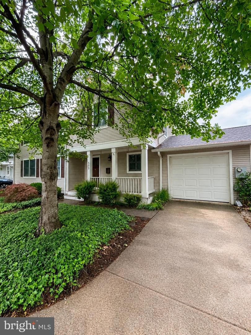 Property Photo:  503 Mount Vernon Avenue  VA 22301 