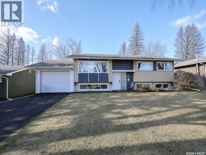 Property Photo: 680 Eastwood Street SK S6V 2T5