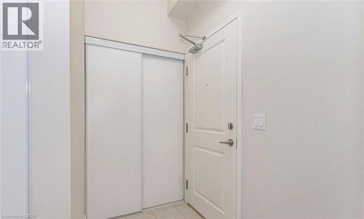Property Photo:  1077 Gordon Street 335  ON N1G 0E3 