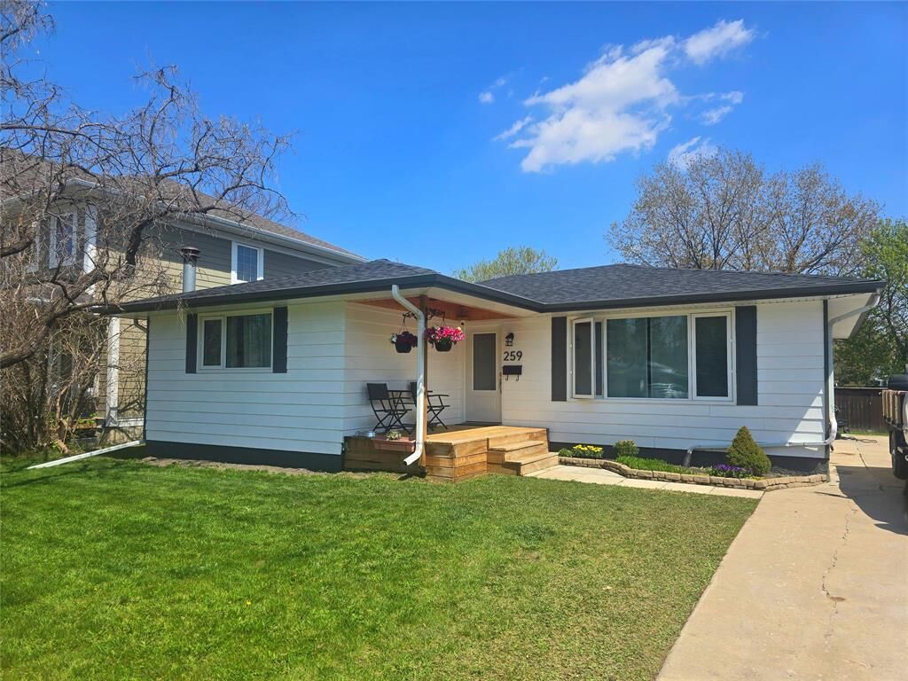 Property Photo:  259 Cathcart Street  MB R3R 0S1 