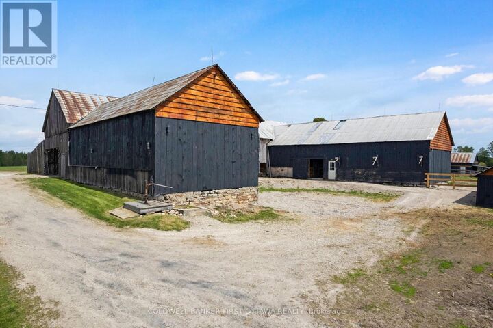 Property Photo: 898 Highway 511 ON K7H 3C9