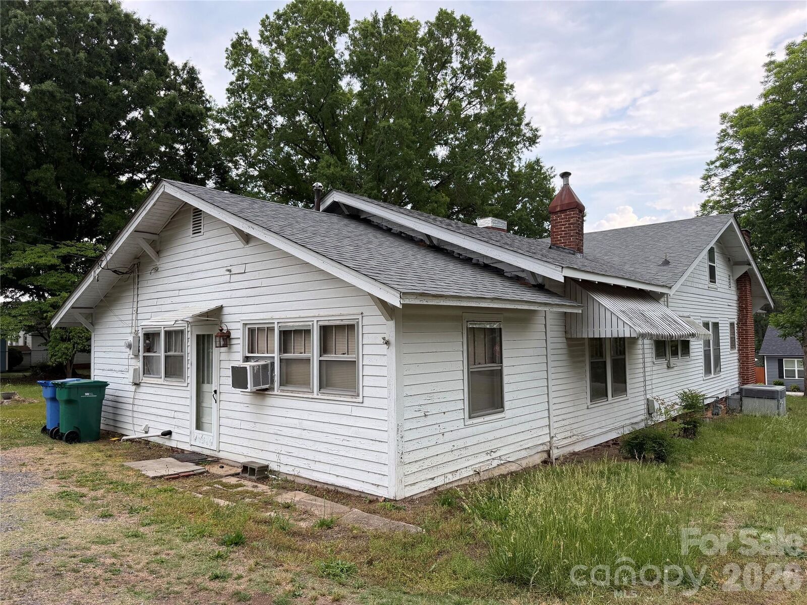 Property Photo: 1724 Lowder Street NC 28001