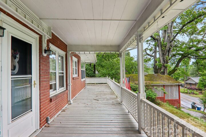 Property Photo: 1157 S Main Street NC 28786