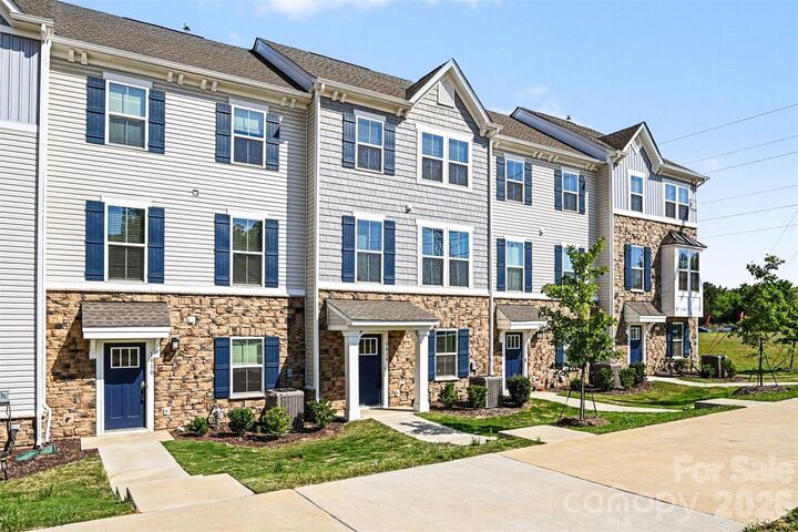 Property Photo: 1414 Newell Towns Lane NC 28262