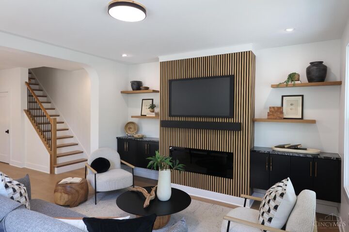 Property Photo: 2717 Arbor Avenue OH 45209