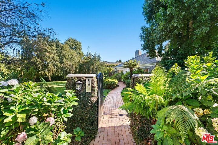 Property Photo: 201 S Bristol Ave CA 90049