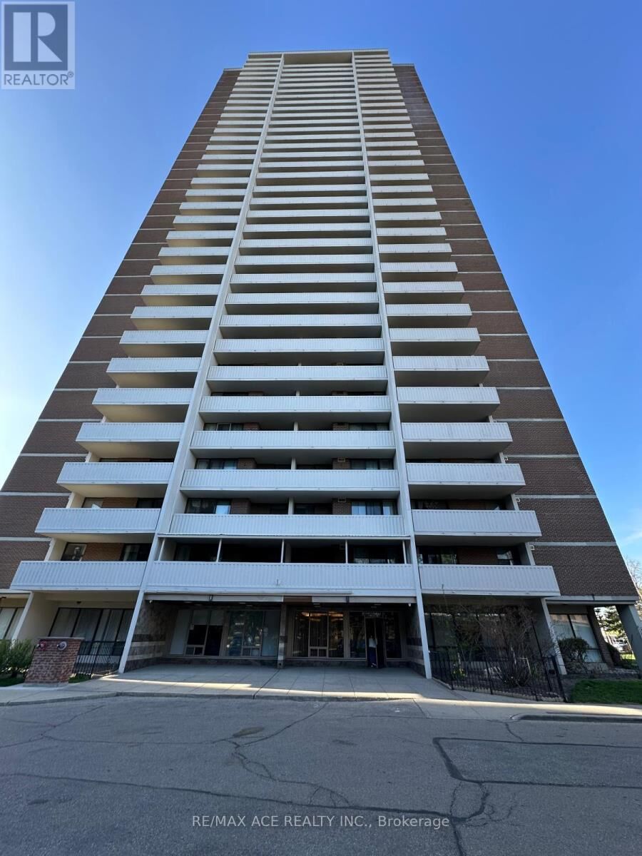 Property Photo:  10 Tangreen Court 2807  ON M2M 4B9 